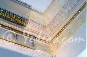 Proceso de restauracion y colocacion de la cornisa de escayola a restaurar Proceso de restauracion y colocacion de la cornisa de escayola a restaurar
